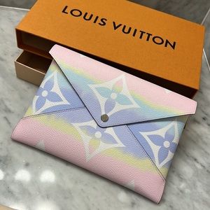 Louis Vuitton Monogram Escale Kirigami Pochette